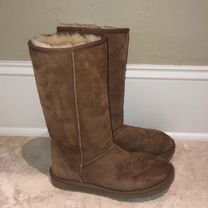 Women’s UGG tall boots-chestnut brown. Size 6